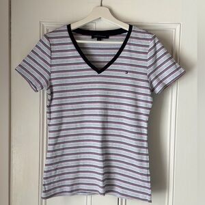 Tommy Hilfiger Signature Stripe V Neck Logo T Shirt Women’s Large